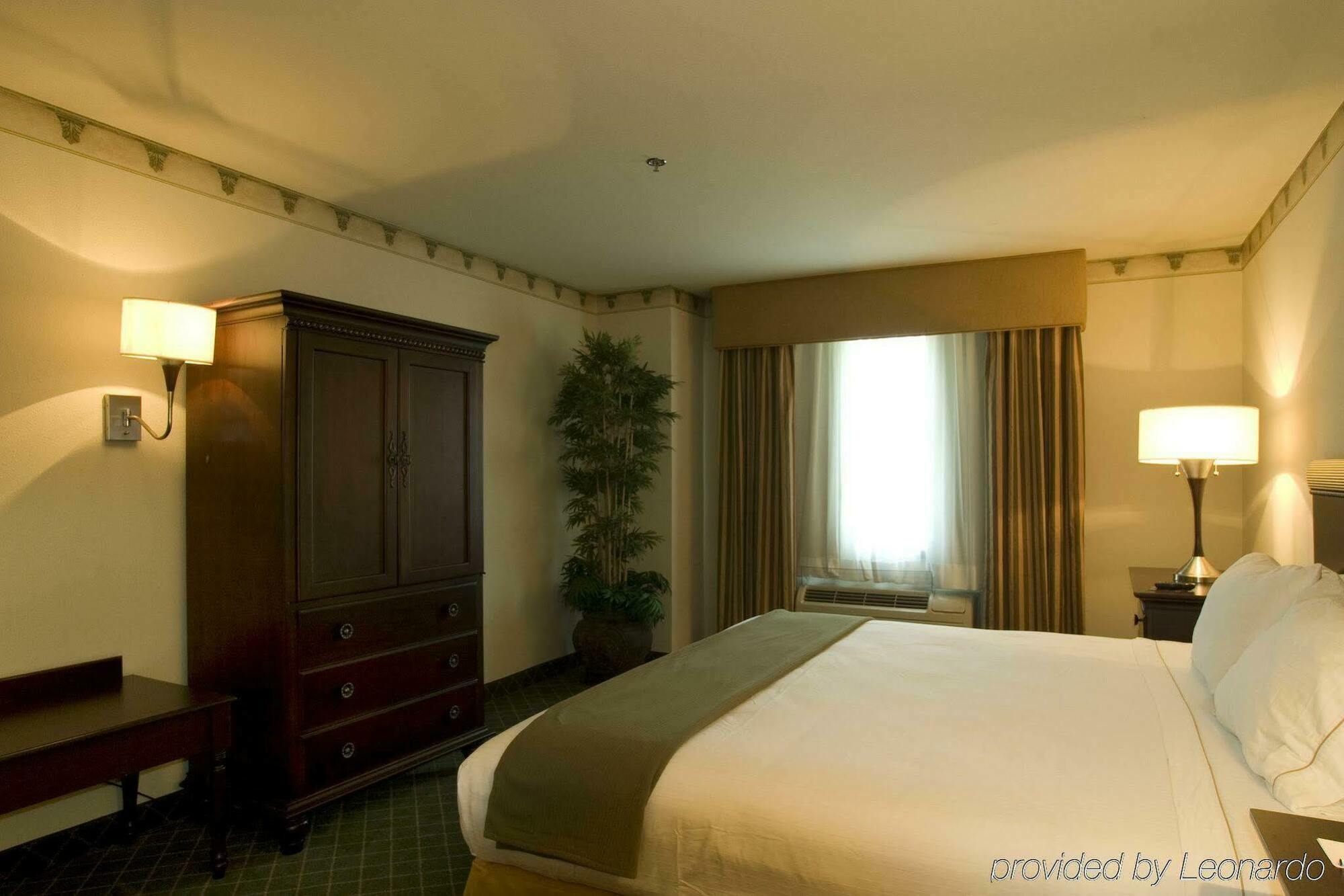 Holiday Inn Express & Suites - Pharr By Ihg Εξωτερικό φωτογραφία