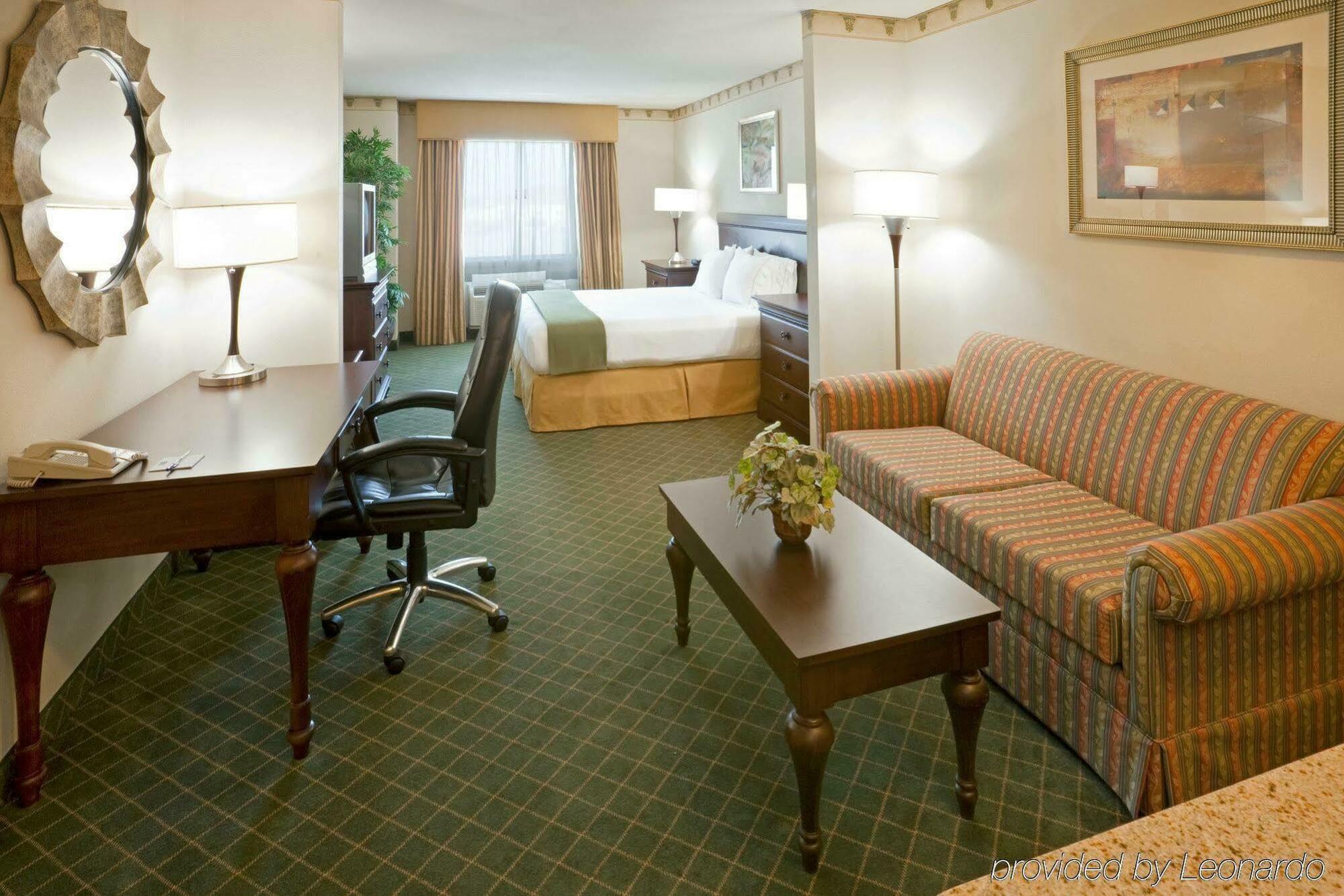 Holiday Inn Express & Suites - Pharr By Ihg Εξωτερικό φωτογραφία